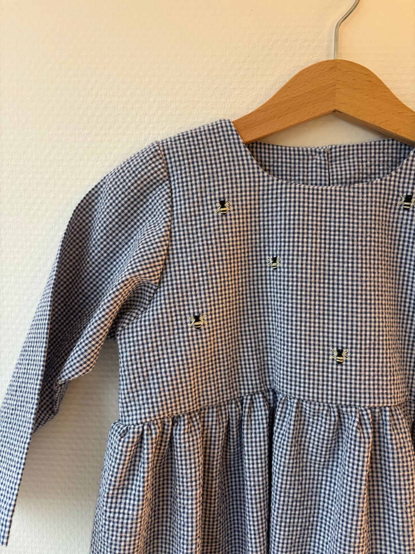 Ternet kjole - str. 98