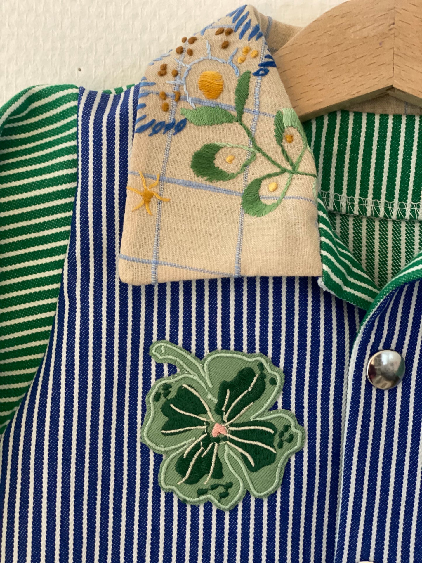 Grøn/blåstribede jakke - str. 74