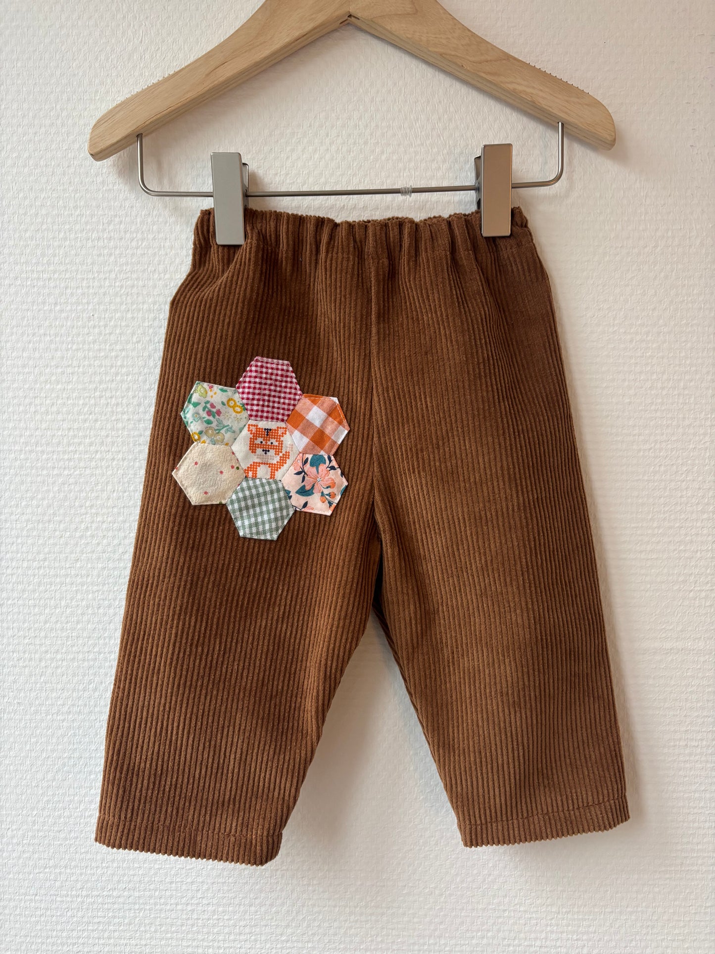 Brune fløjlsbukser - str. 62-68